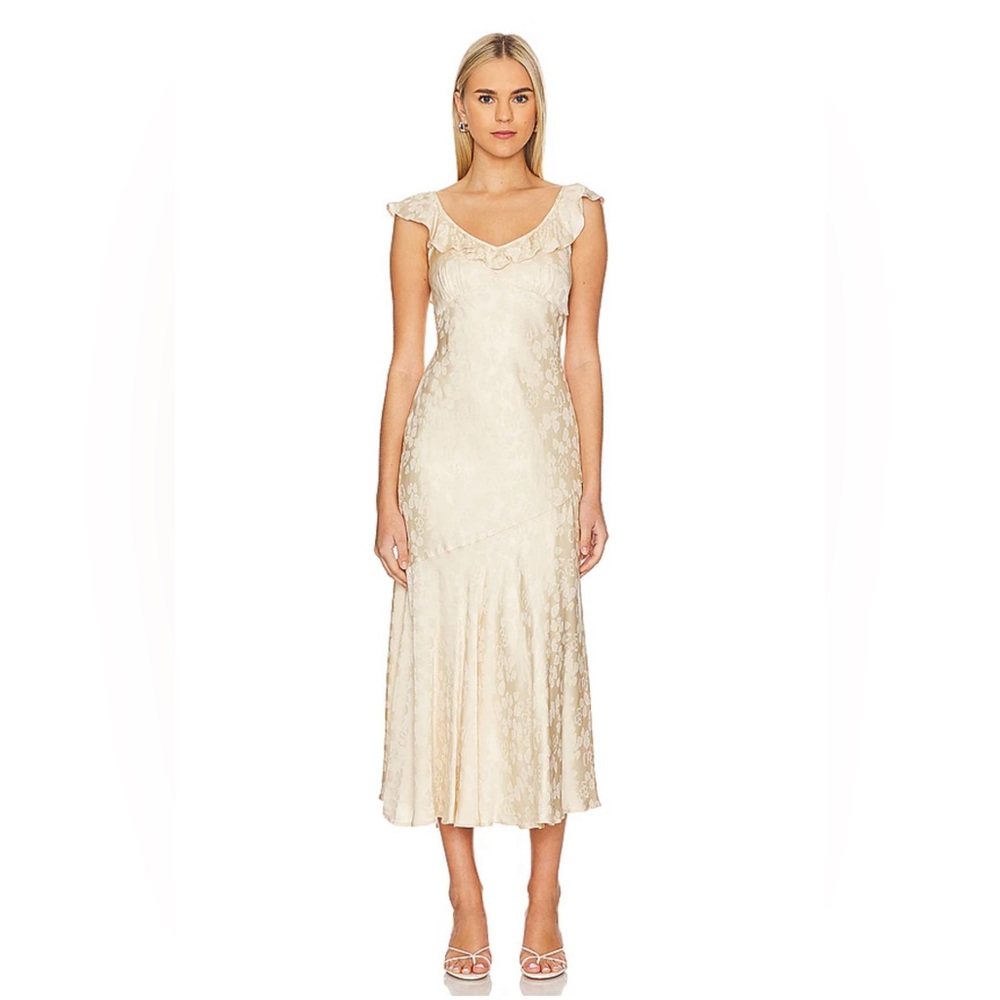 ASTR Freesia dress in champagne, XS, never worn, tags still on